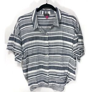 VINCE CAMUTO Top Striped Button Down Shirt Blue White Striped Short Sleeve Large